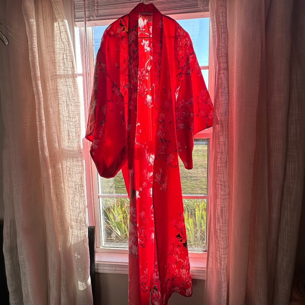 Red Magnolia Kimono Robe (Made in Japan)